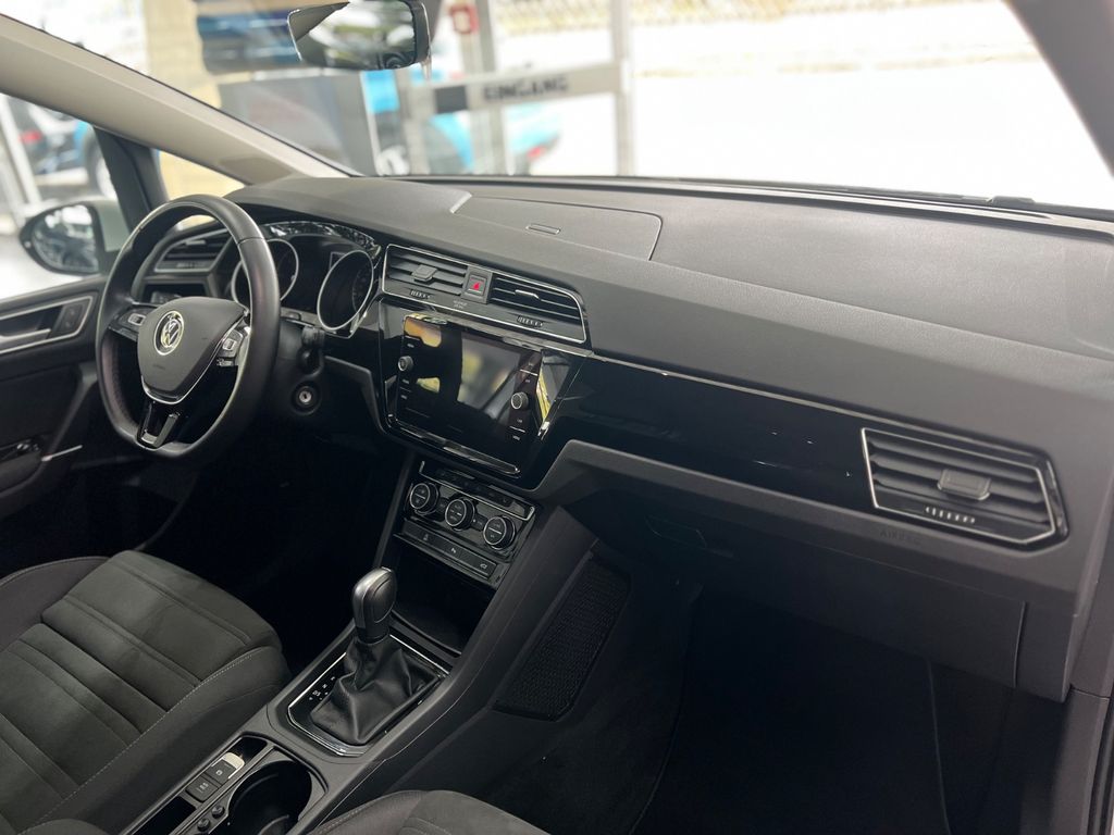 Volkswagen Touran 2021