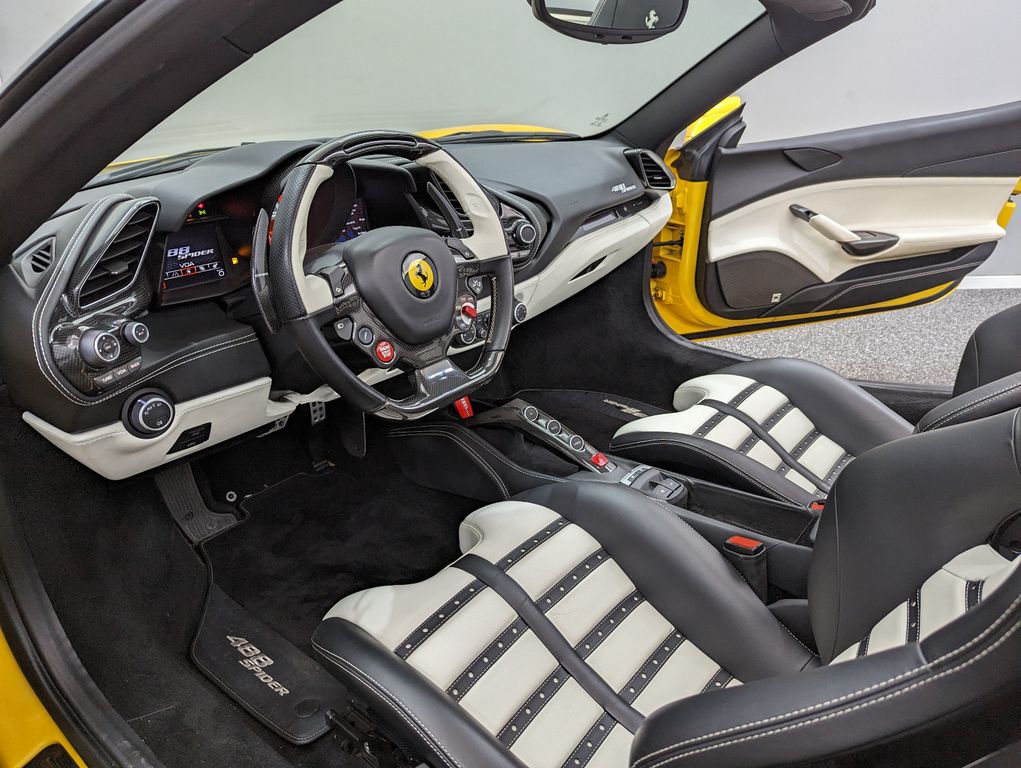 Ferrari 488 Spider 2017