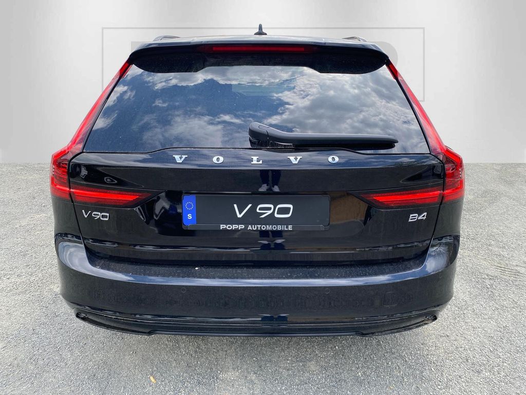 Volvo V90 2023