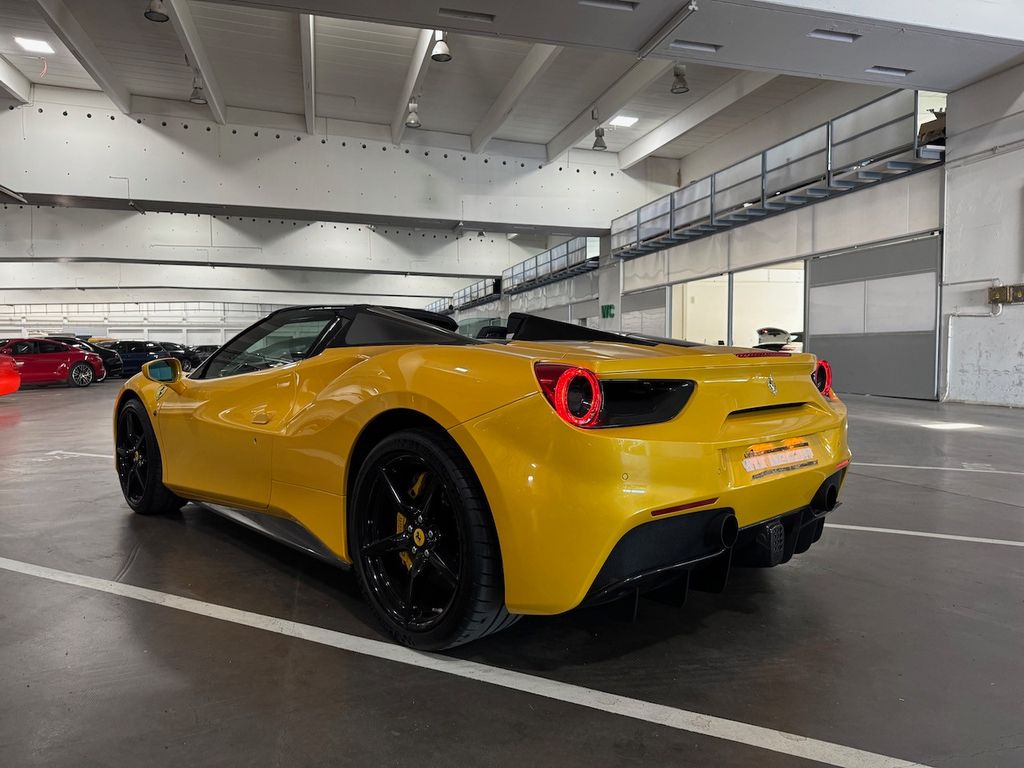 Ferrari 488 Spider 2017