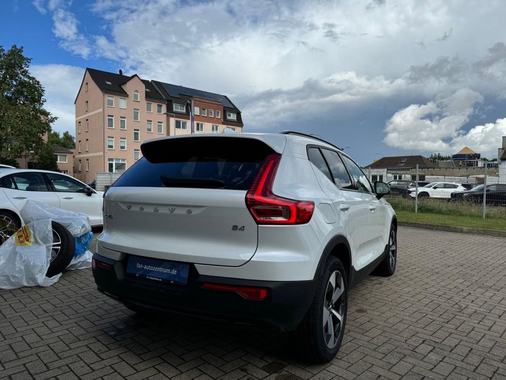Volvo XC40 2024