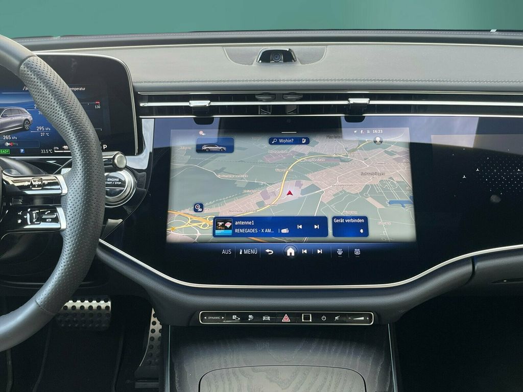 Mercedes-Benz E 300 2025