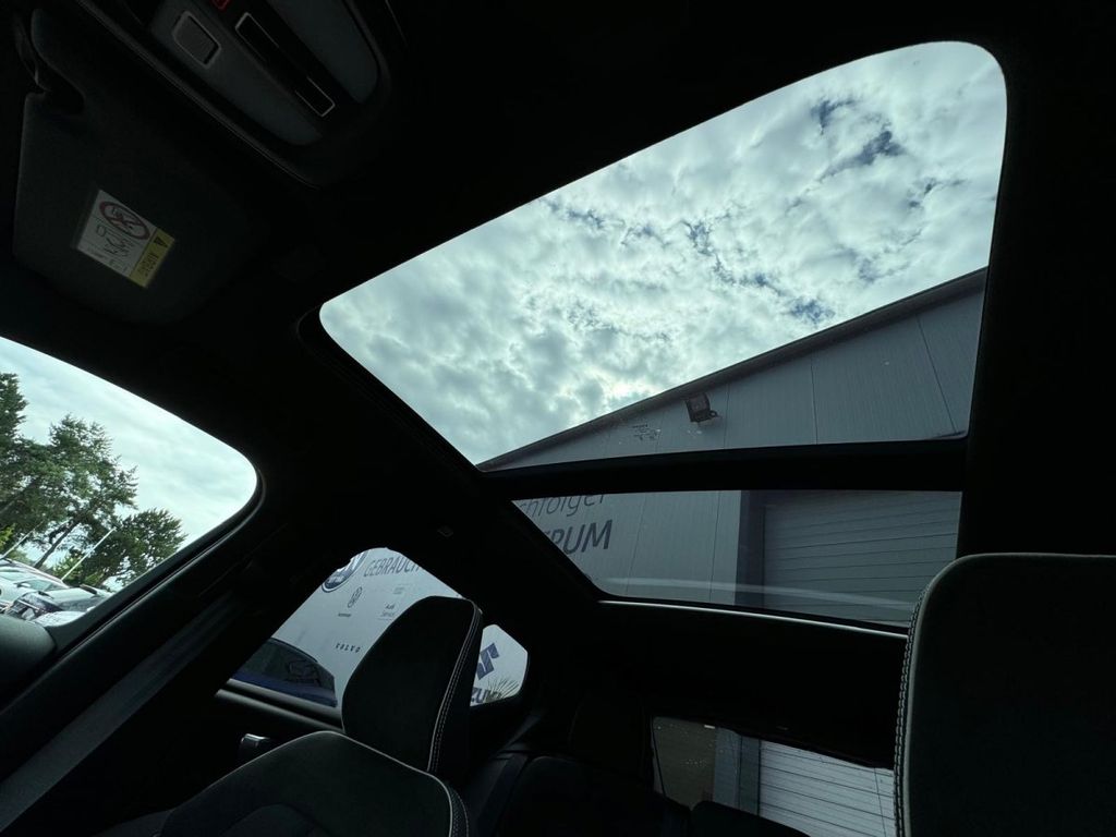 Volvo XC40 2024