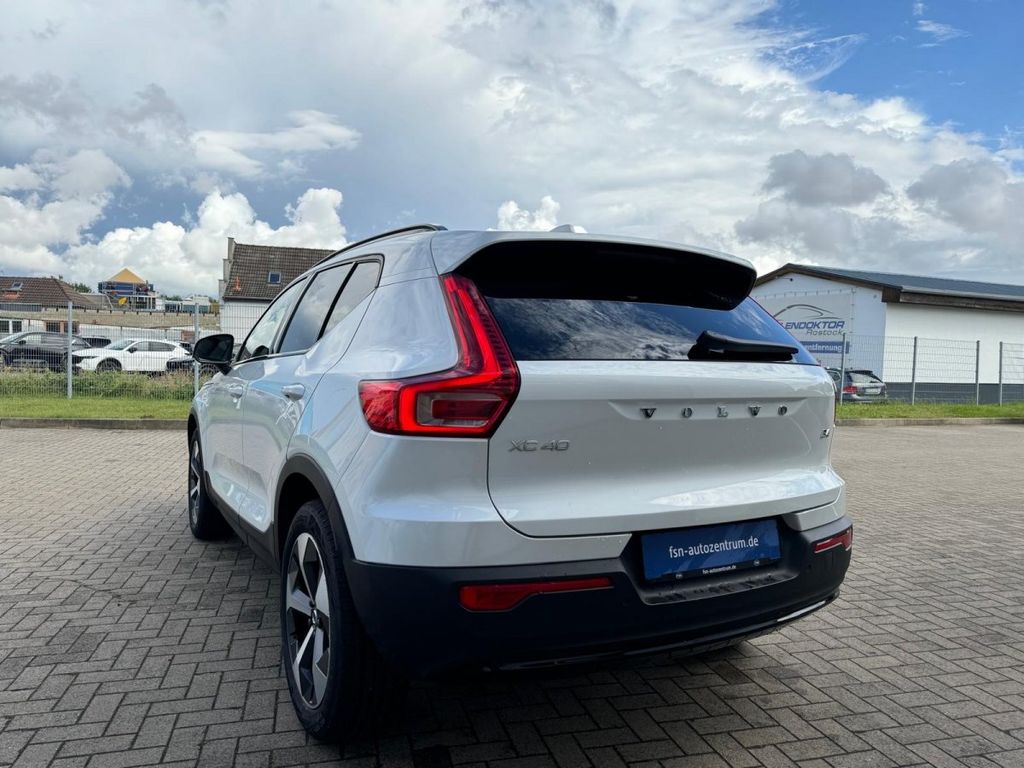 Volvo XC40 2024