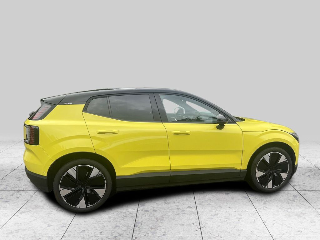 Volvo EX30 2024