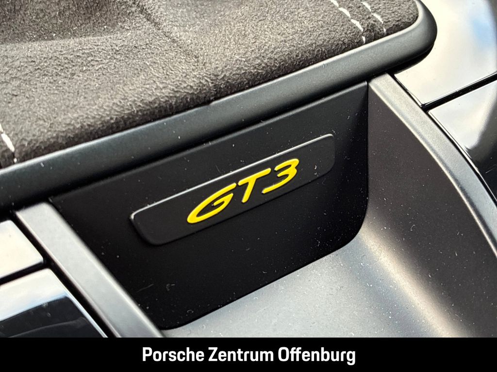 Porsche 992 2023