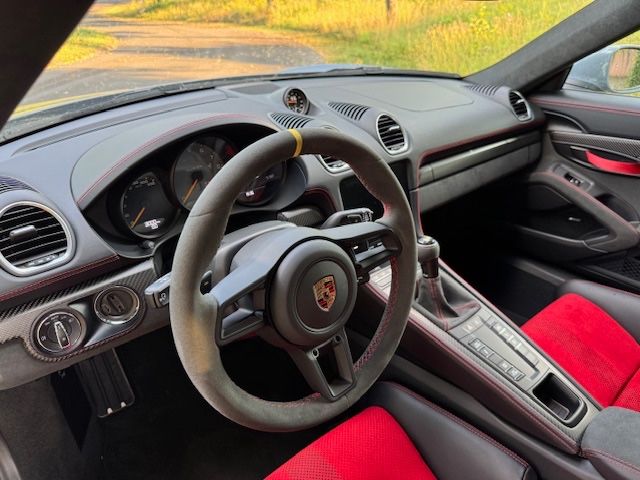 Porsche Boxster 2025