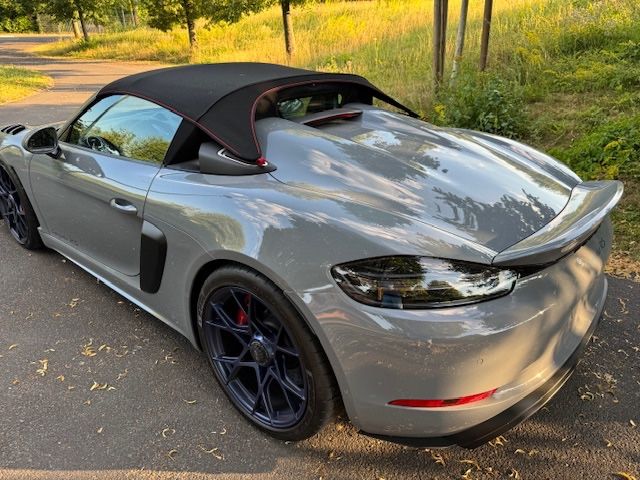 Porsche Boxster 2025