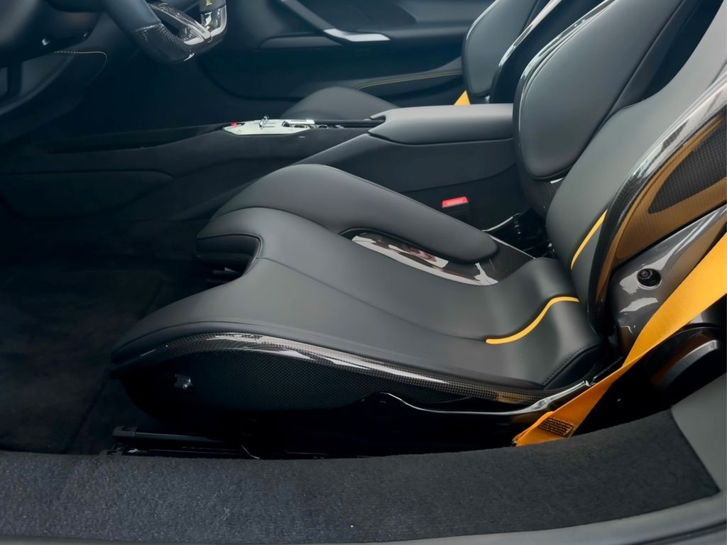 Ferrari 296 GTS 2024