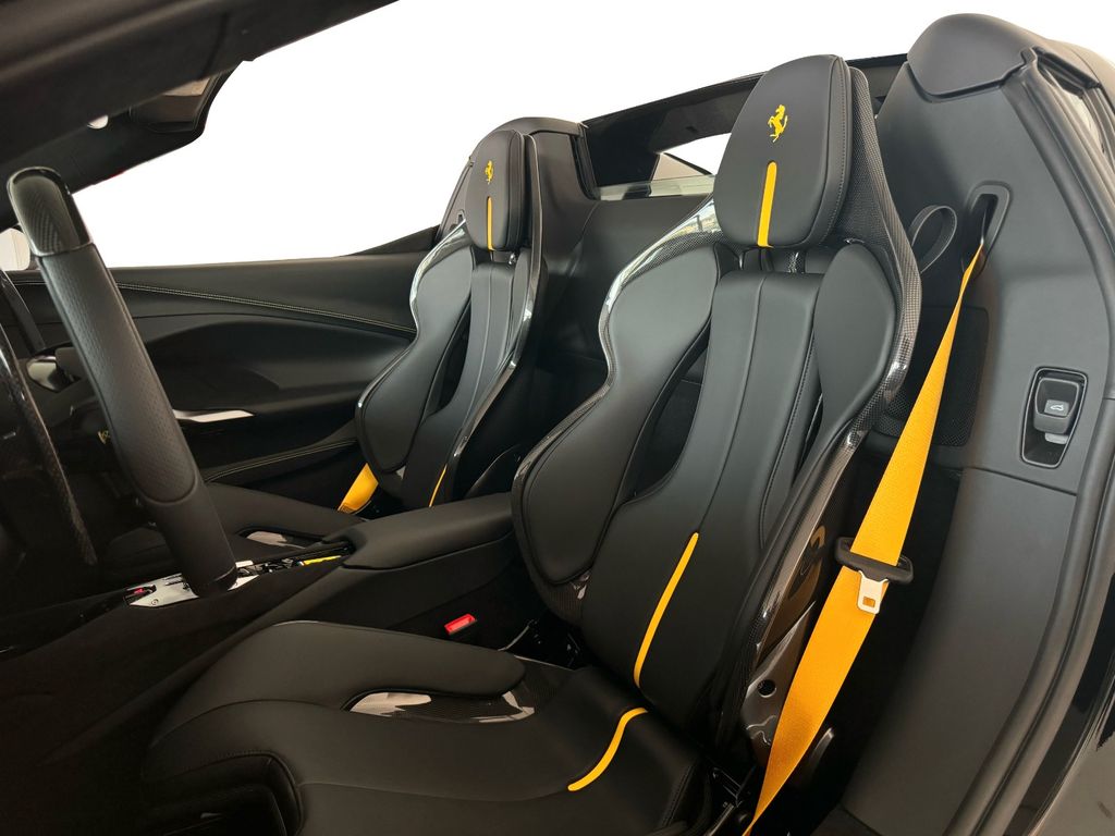 Ferrari 296 GTS 2024