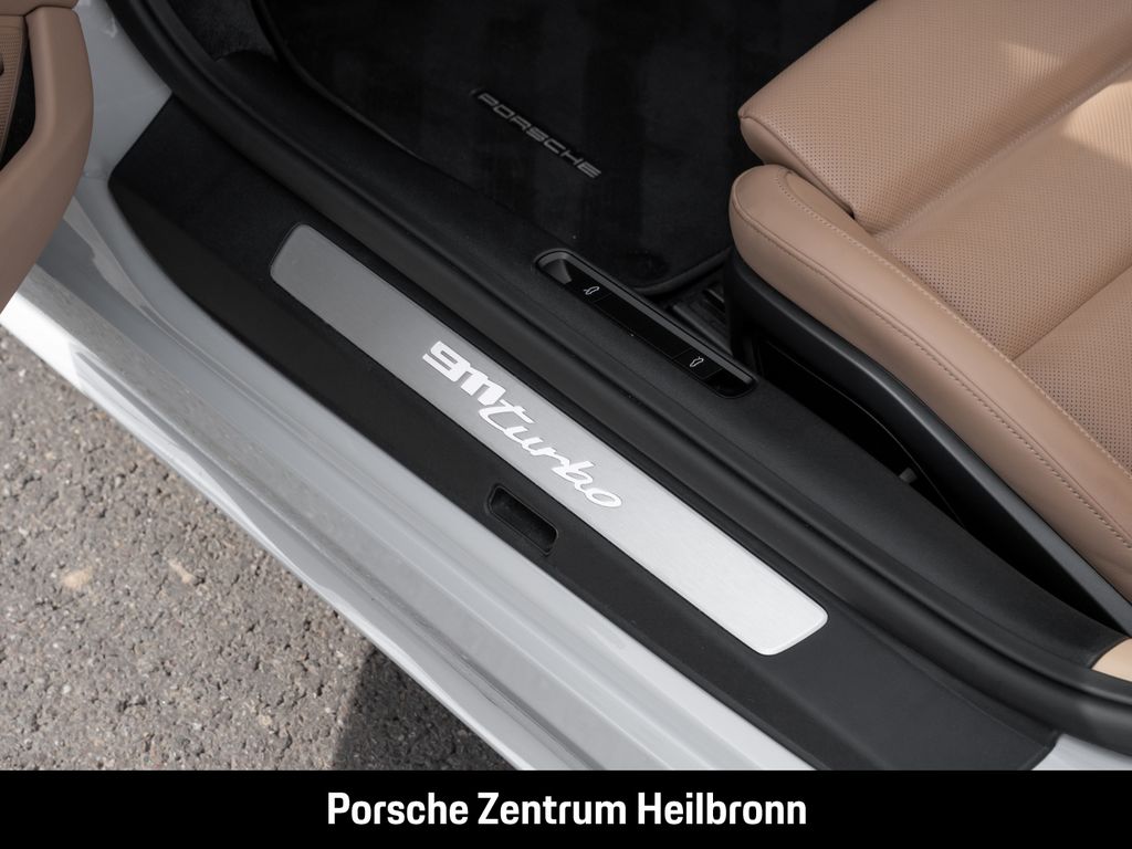 Porsche 992 2023