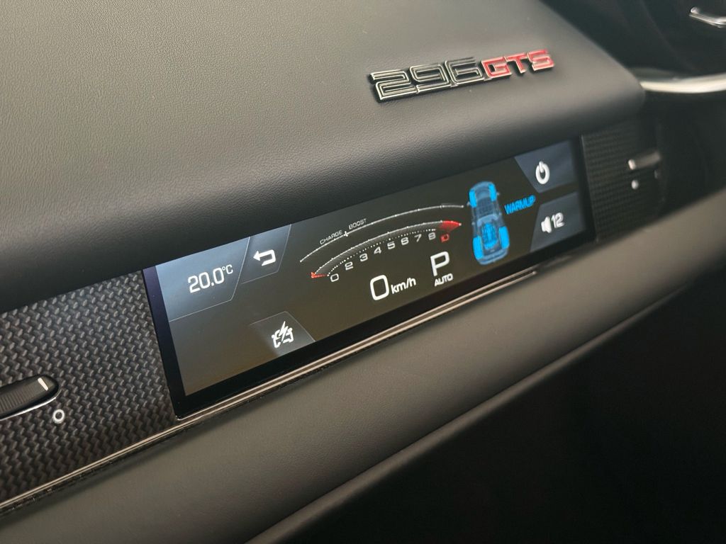 Ferrari 296 GTS 2024