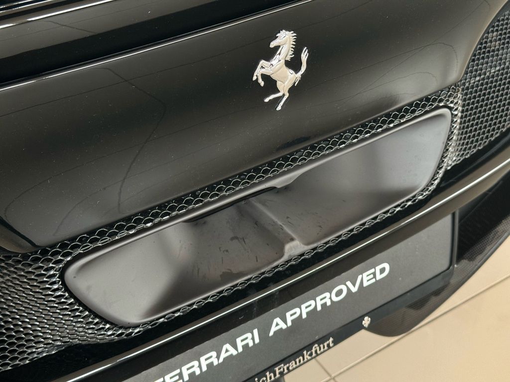 Ferrari 296 GTS 2024