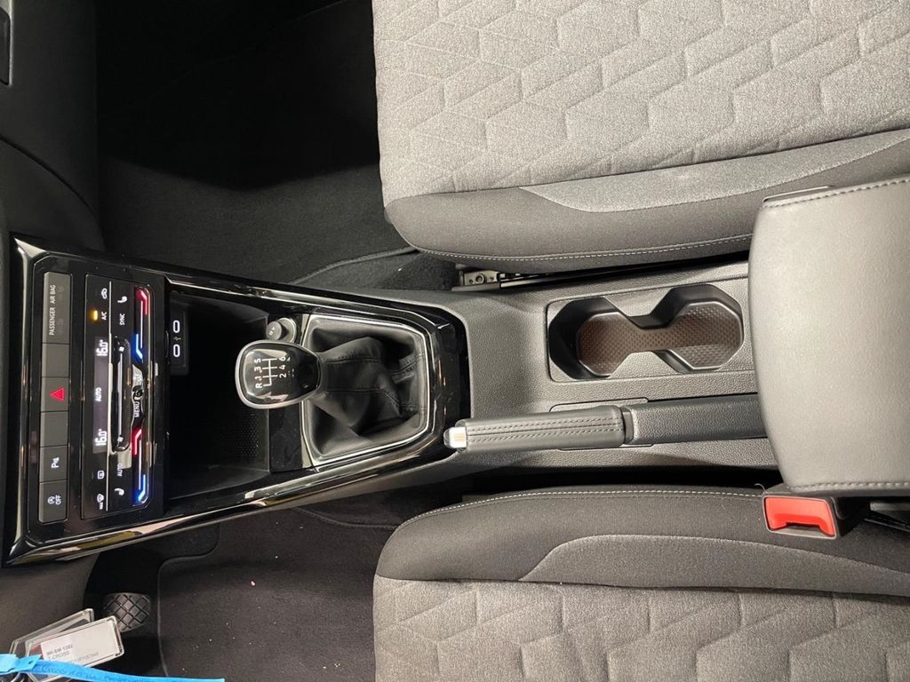 Volkswagen T-Cross 2024