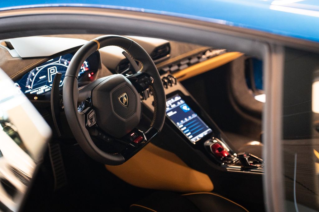 Lamborghini Huracán 2024