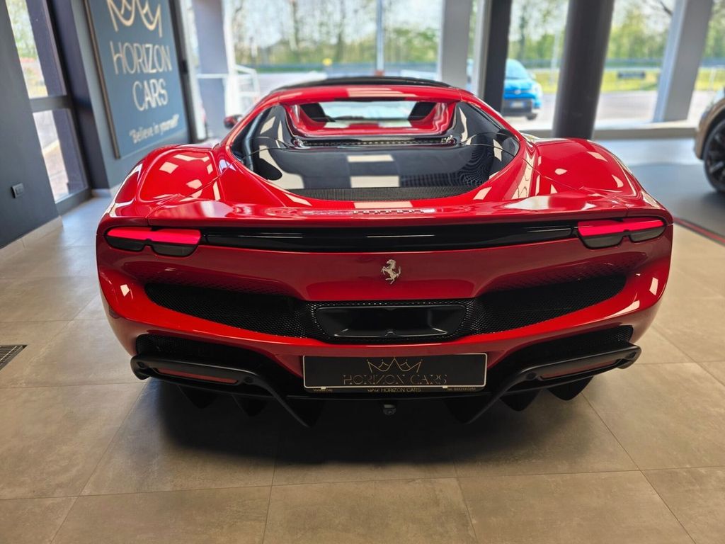 Ferrari 296 GTS 2024