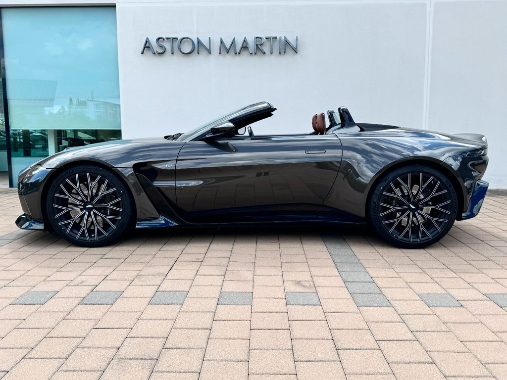 Aston Martin V12 Vantage 2023