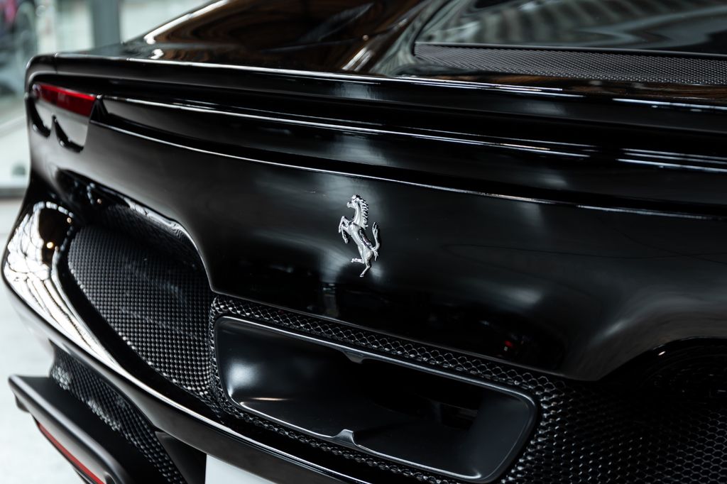 Ferrari 296 GTS 2024