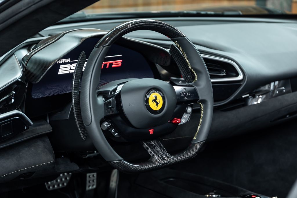 Ferrari 296 GTS 2024