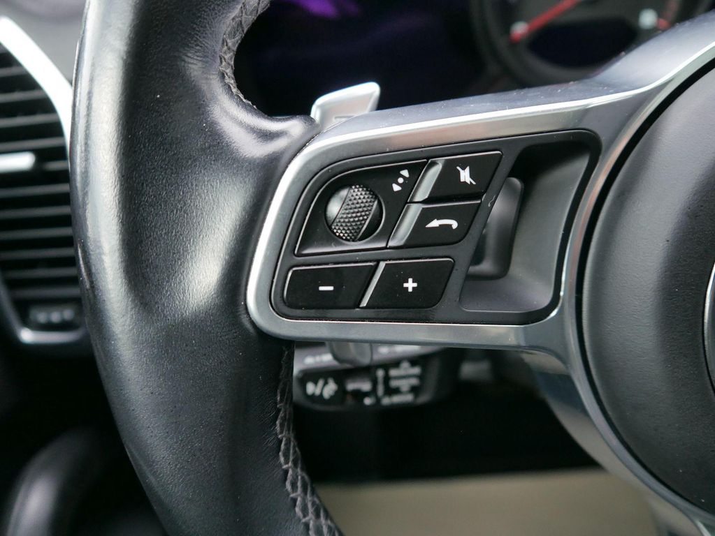 Porsche Cayenne 2022