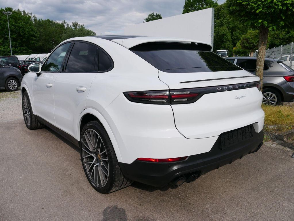 Porsche Cayenne 2022