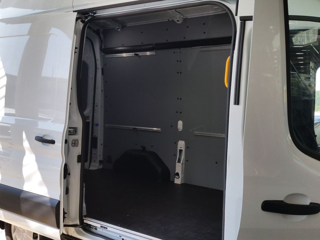 Ford Transit 2024