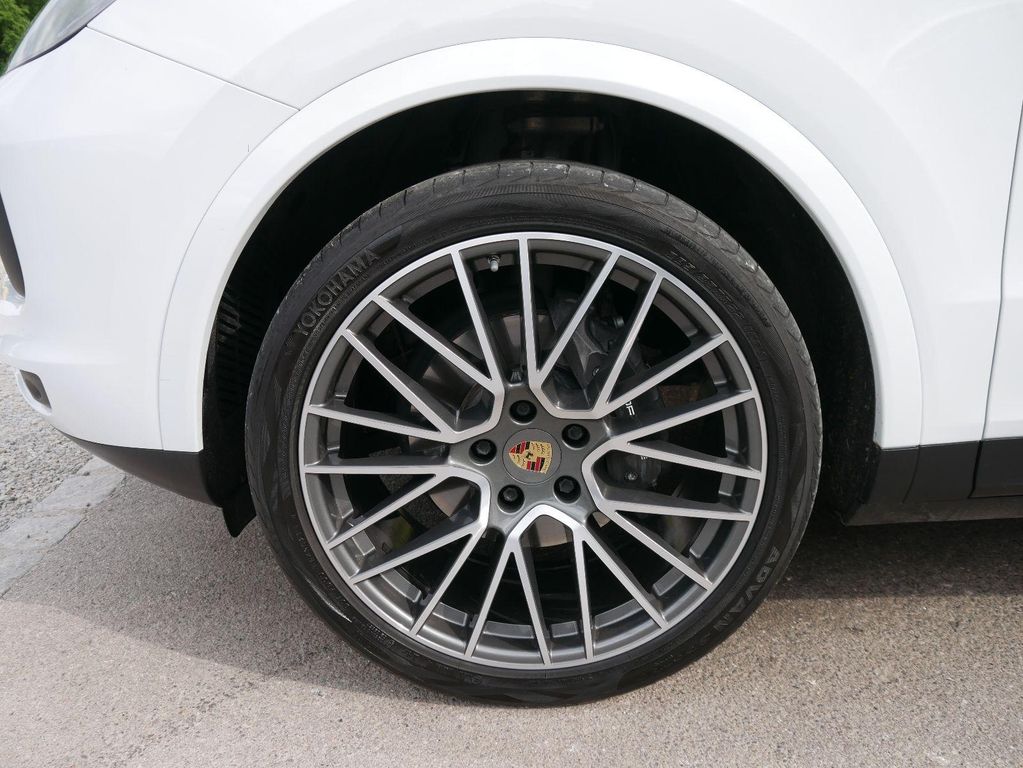 Porsche Cayenne 2022