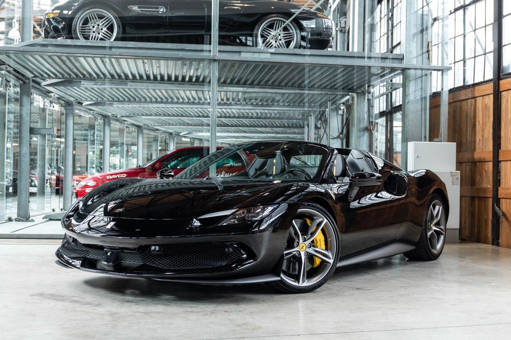 Ferrari 296 GTS 2024