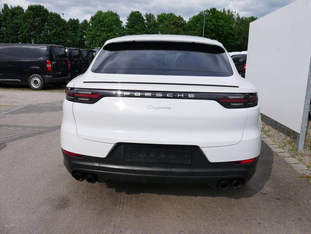 Porsche Cayenne 2022