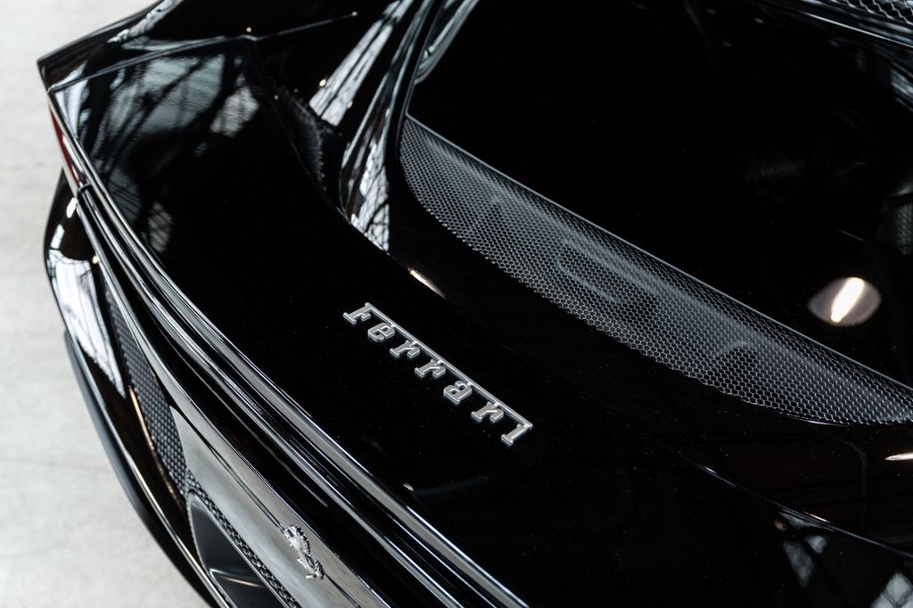 Ferrari 296 GTS 2024