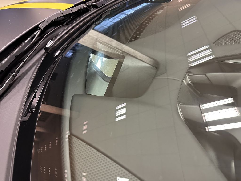 Ferrari 296 GTS 2025