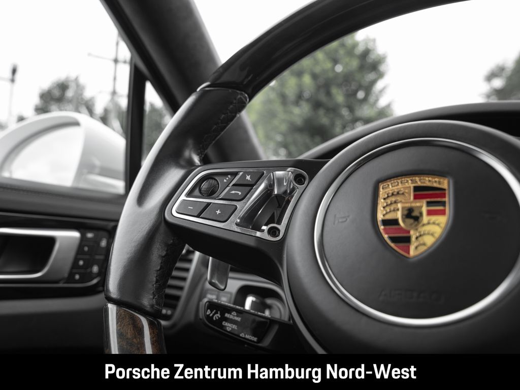 Porsche Cayenne 2022