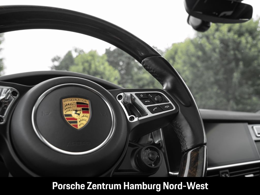 Porsche Cayenne 2022