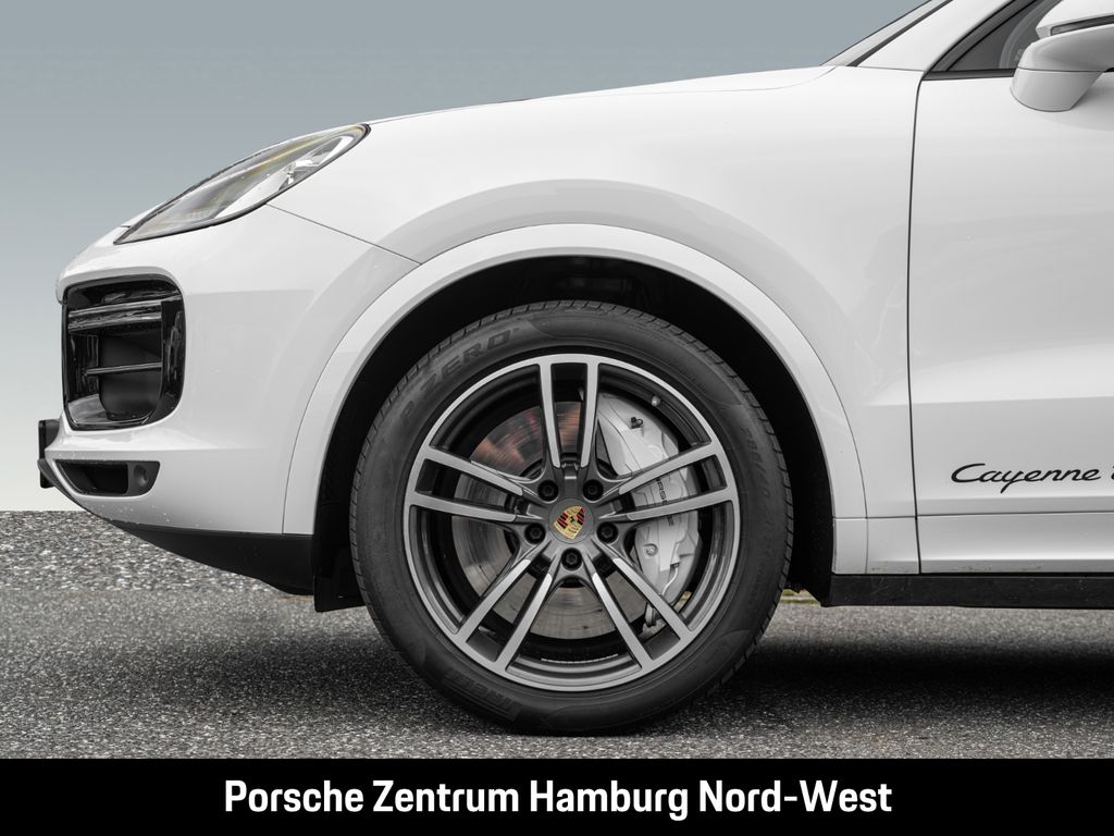 Porsche Cayenne 2022