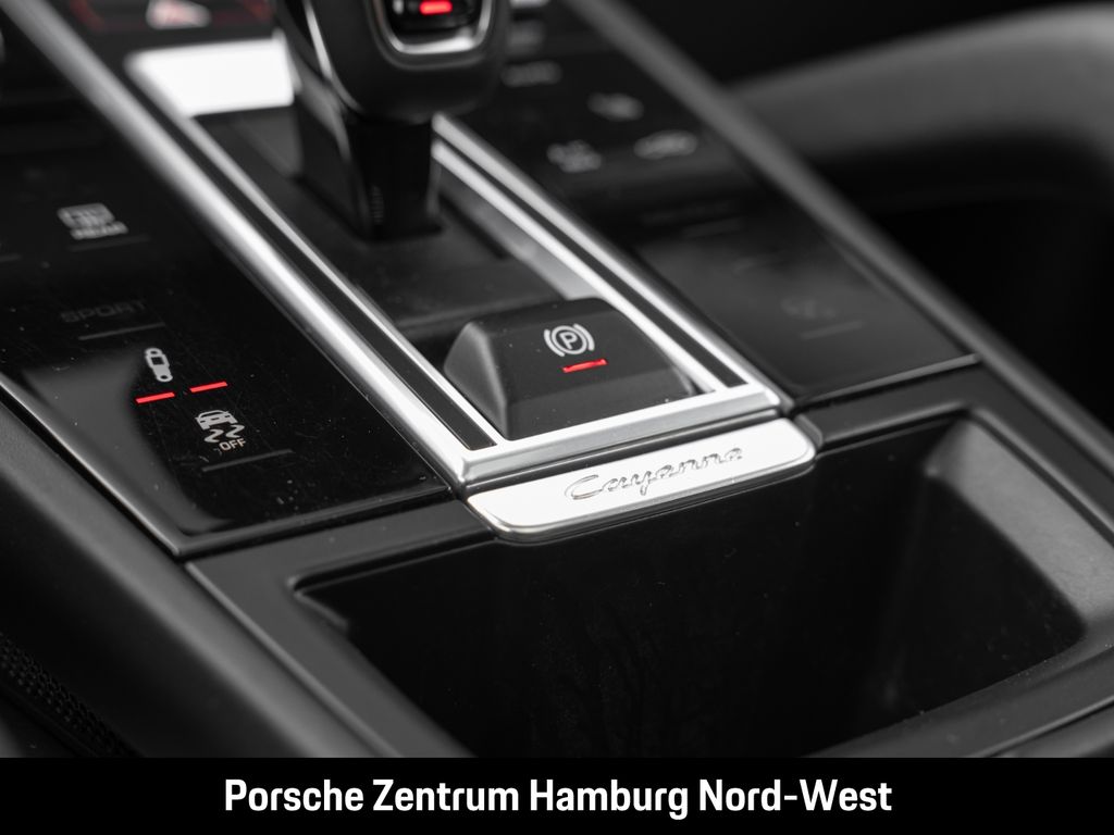 Porsche Cayenne 2022