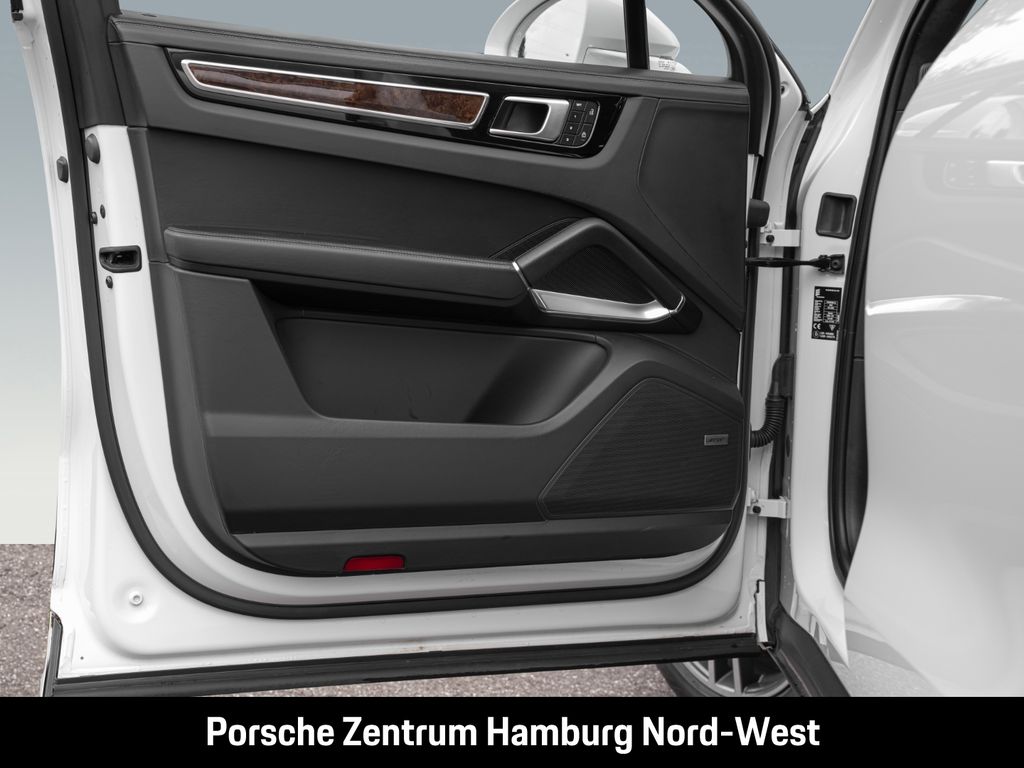 Porsche Cayenne 2022