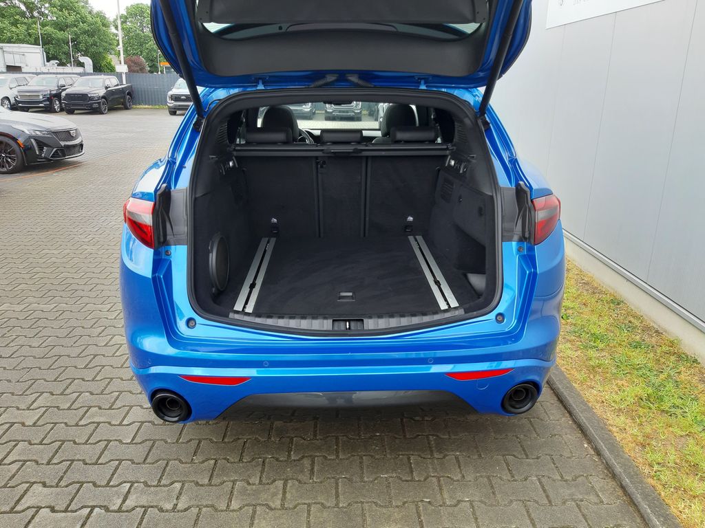 Alfa Romeo Stelvio 2021