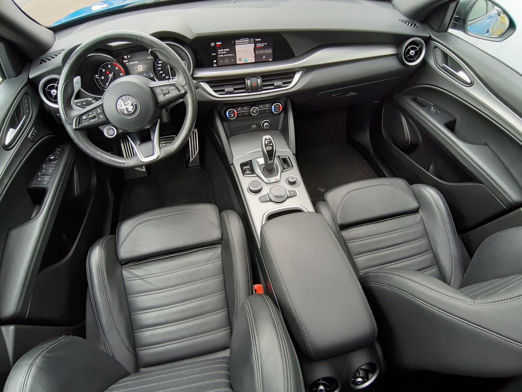 Alfa Romeo Stelvio 2021