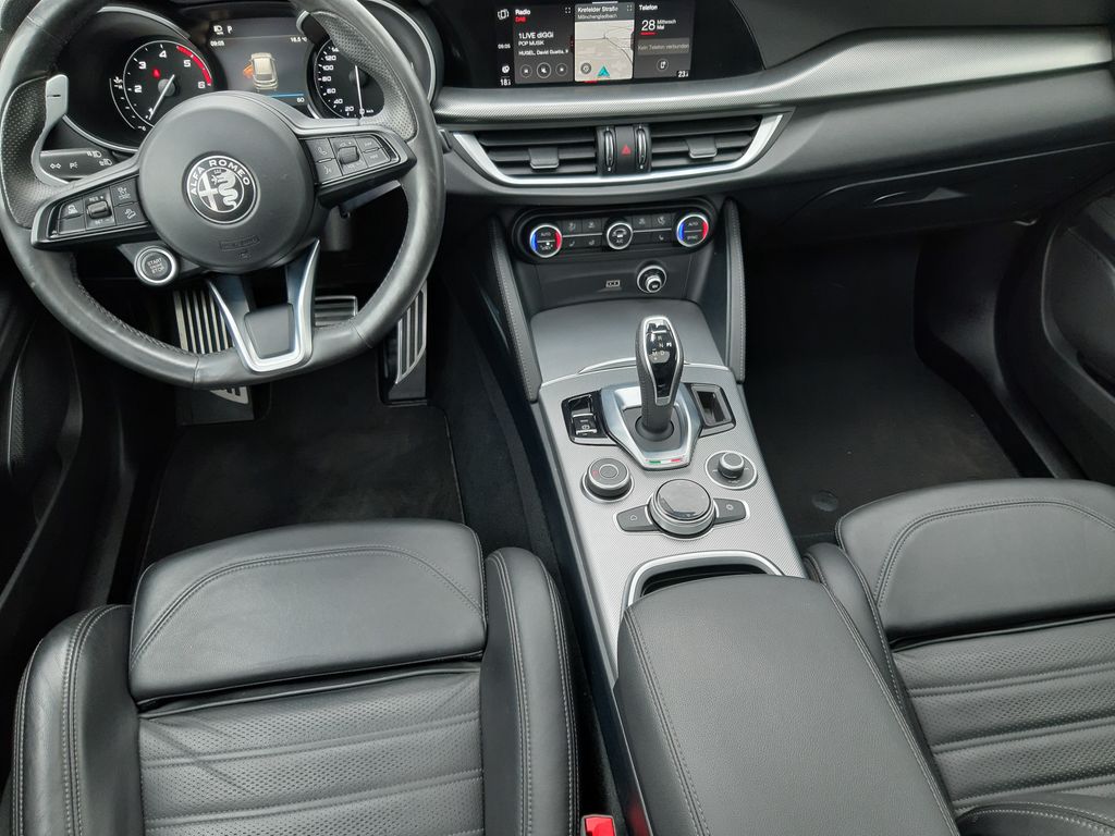 Alfa Romeo Stelvio 2021