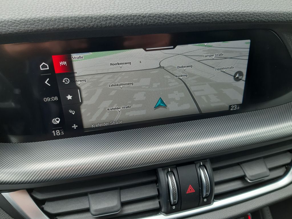 Alfa Romeo Stelvio 2021