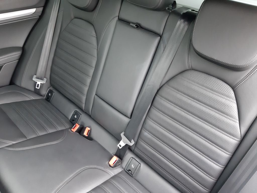 Alfa Romeo Stelvio 2021