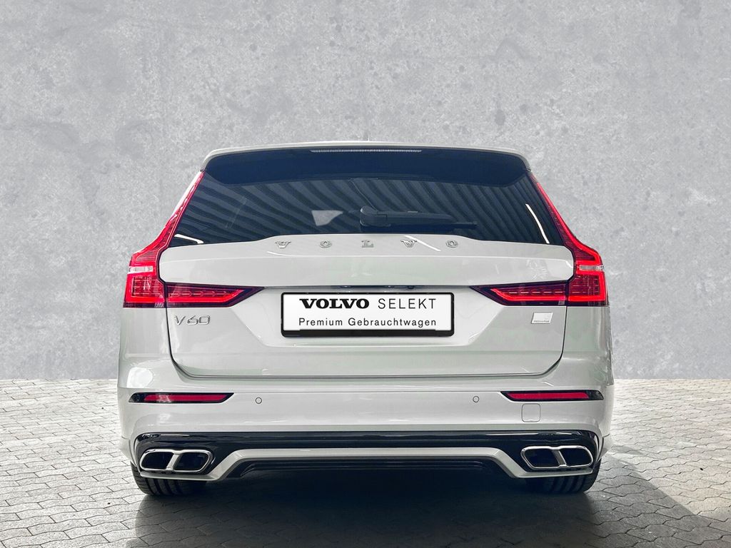 Volvo V60 2022