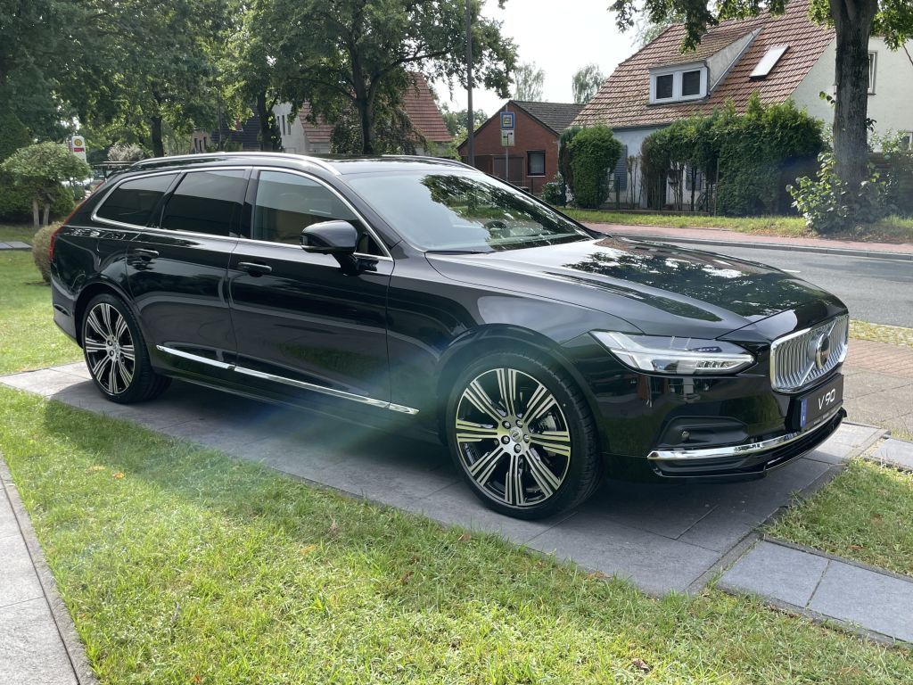 Volvo V90 2023