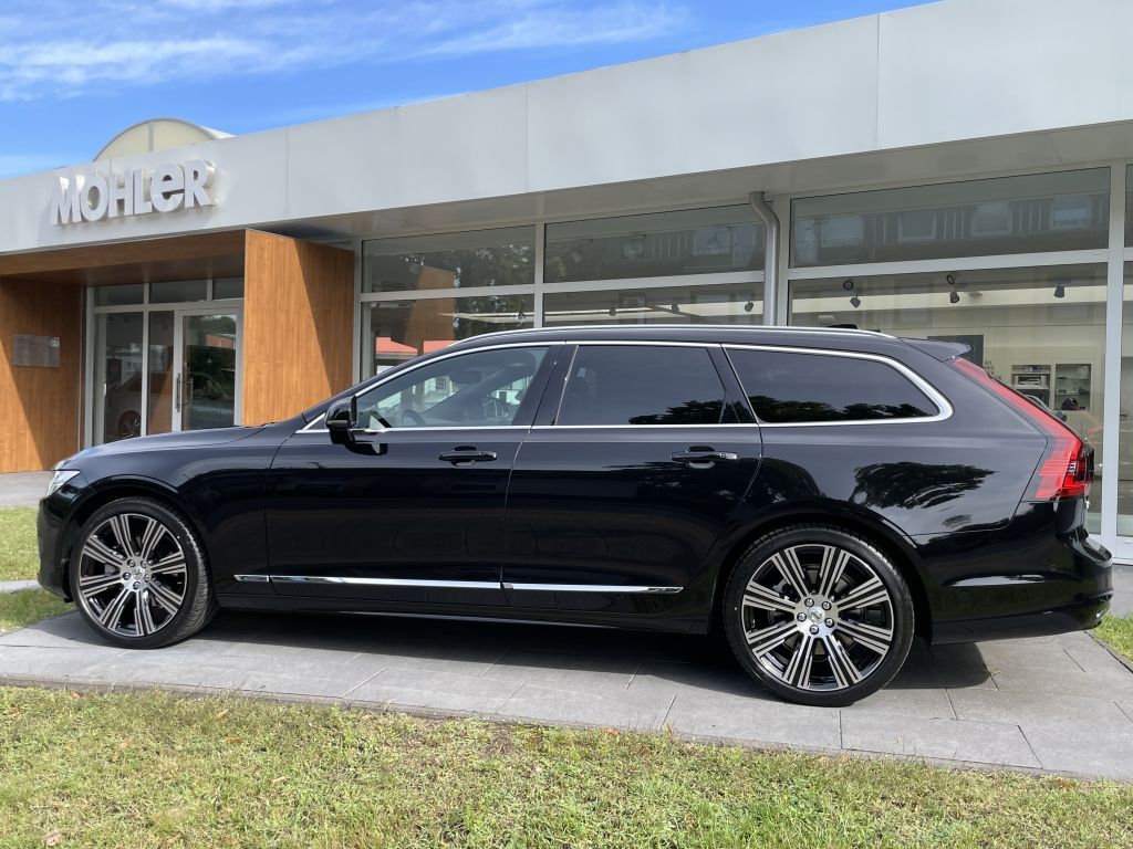 Volvo V90 2023