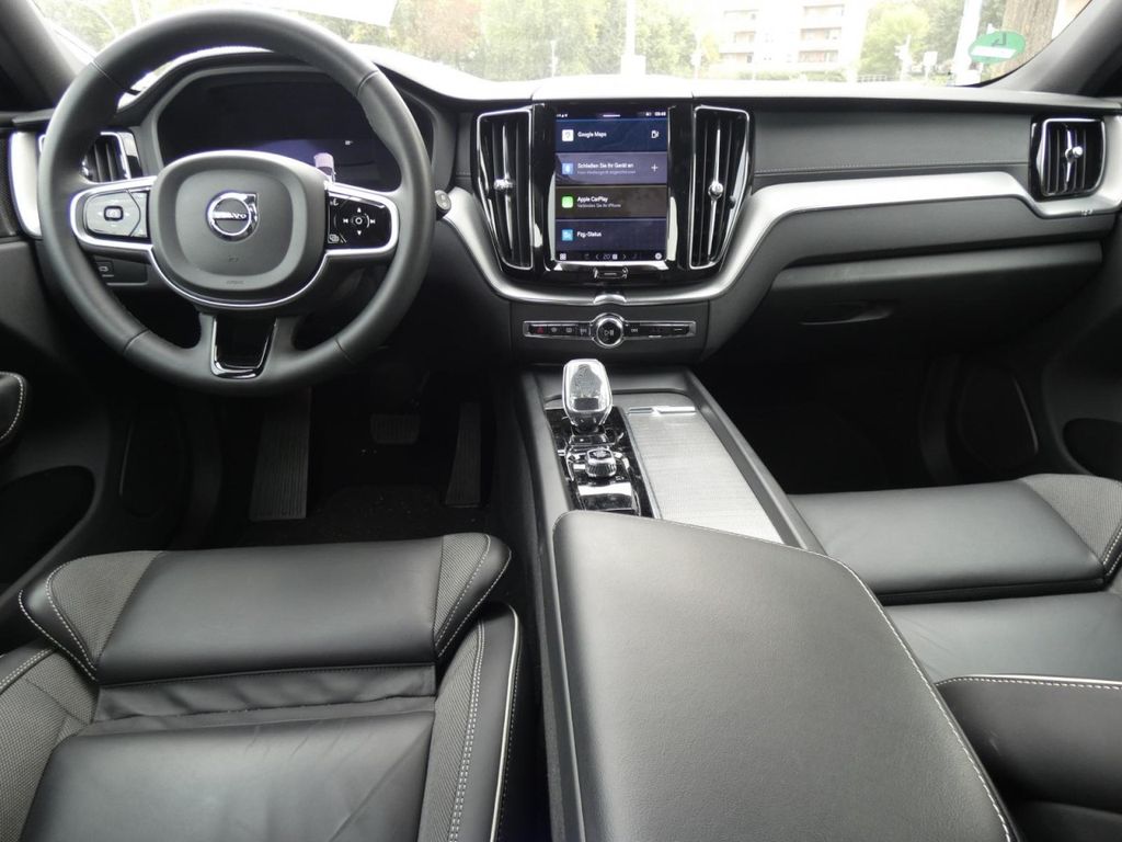 Volvo XC60 2022