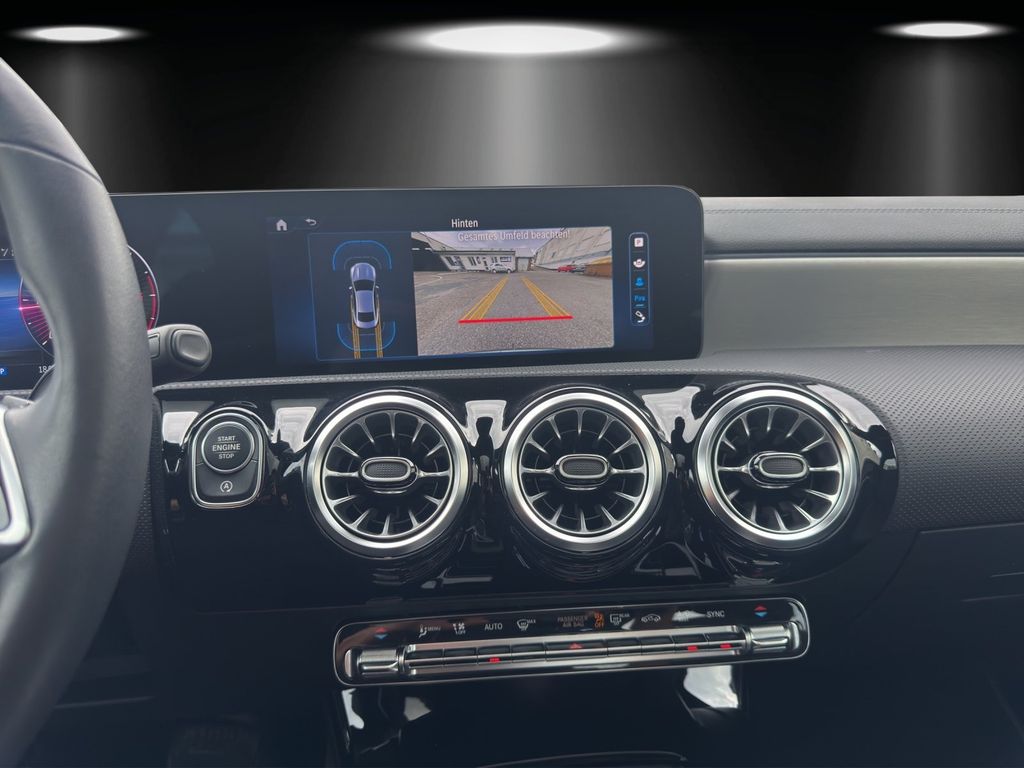 Mercedes-Benz CLA 200 2023