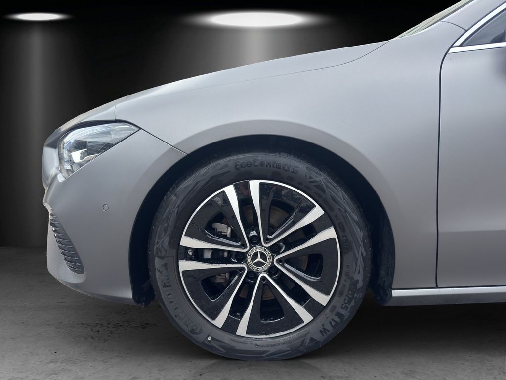 Mercedes-Benz CLA 200 2023
