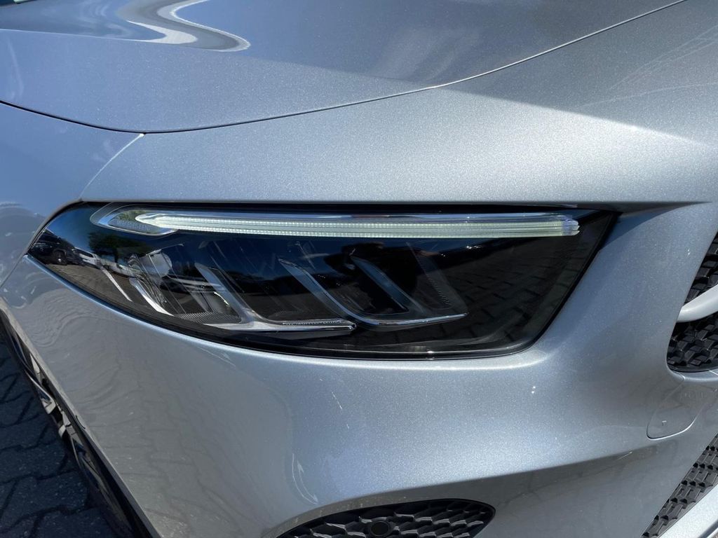 Mercedes-Benz A 180 2024