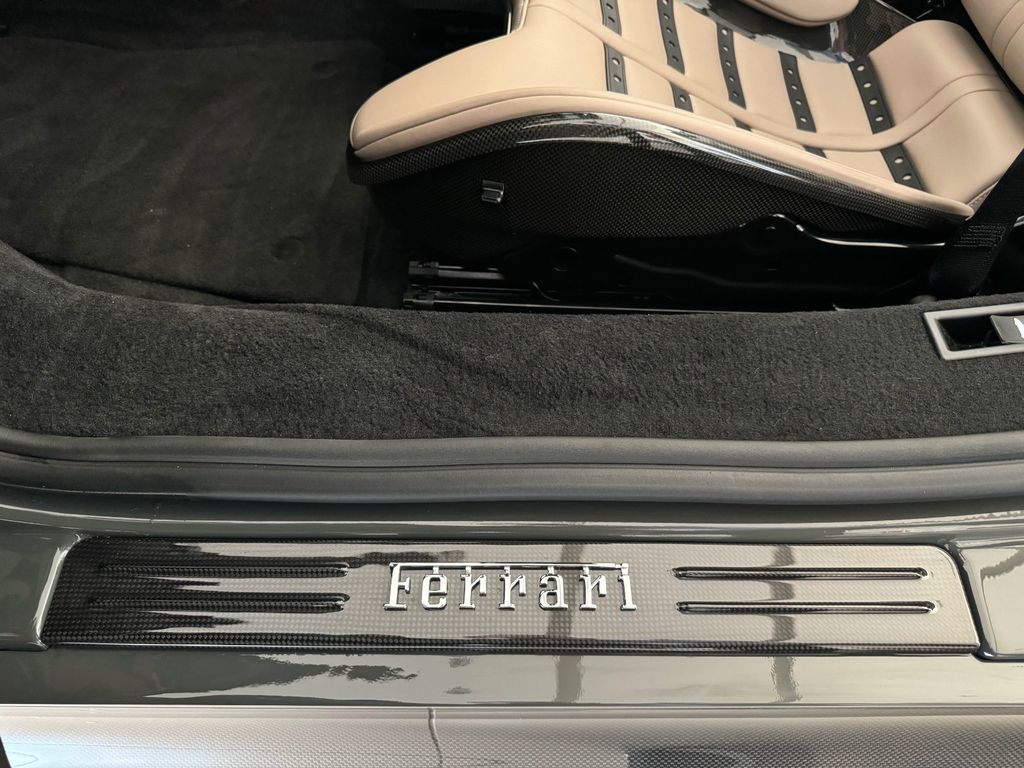 Ferrari SF90 2025