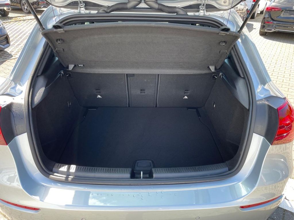 Mercedes-Benz A 180 2024